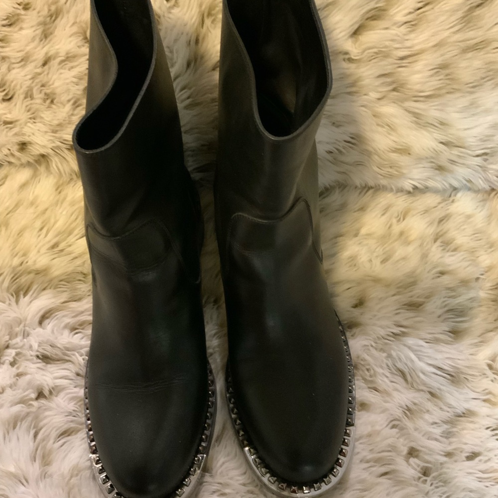 Miu Miu leather boots made in Italy 40